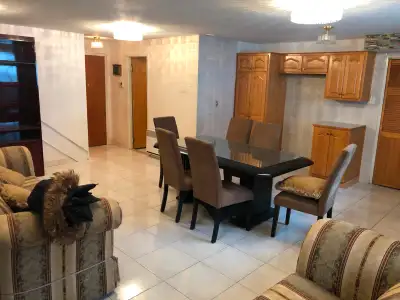 BRIGHT BEAUTIFUL LARGE APT VILLERAY/LUMINEUX BEAU GRAND APT VILL