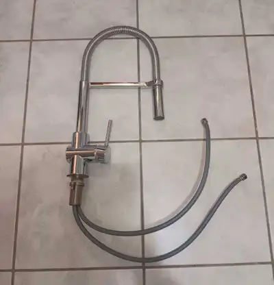 Delta Commercial Style Kitchen Faucet Great Condition Pickup @ Yonge/Eglinton