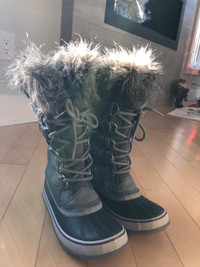 Sorel winter boots size 6