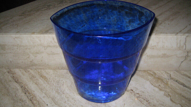 Kosta Boda Vase - Sweden - Mezzo Blue Tiered Art Glass/crystal. dans Art et objets de collection  à Granby - Image 3