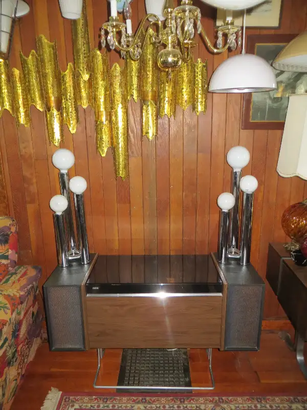 PAST and PRESENT ANTIQUES - MID CENTURY MODERN FURNITURE in Arts & Collectibles in Saskatoon - Image 9