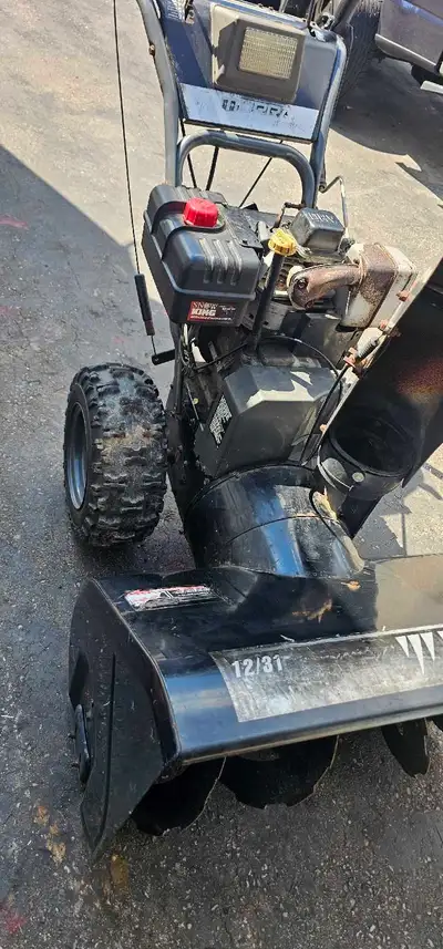 Murray 12/31 Snowblower, View more