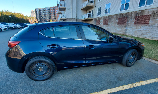 Great vehicle, low mileage!! in Other in City of Halifax - Image 3