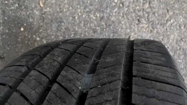 2015 Buick Verano OEM Alloy Wheel Set in Tires & Rims in Kawartha Lakes - Image 5