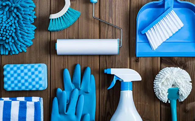 HOME CLEANING SERVICE — PRIVATE & PERSONAL