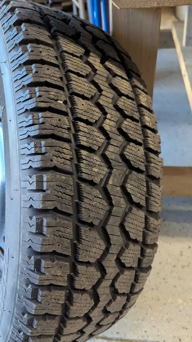 Snow Tires on 17 inch Rims in Tires & Rims in Oshawa / Durham Region - Image 5