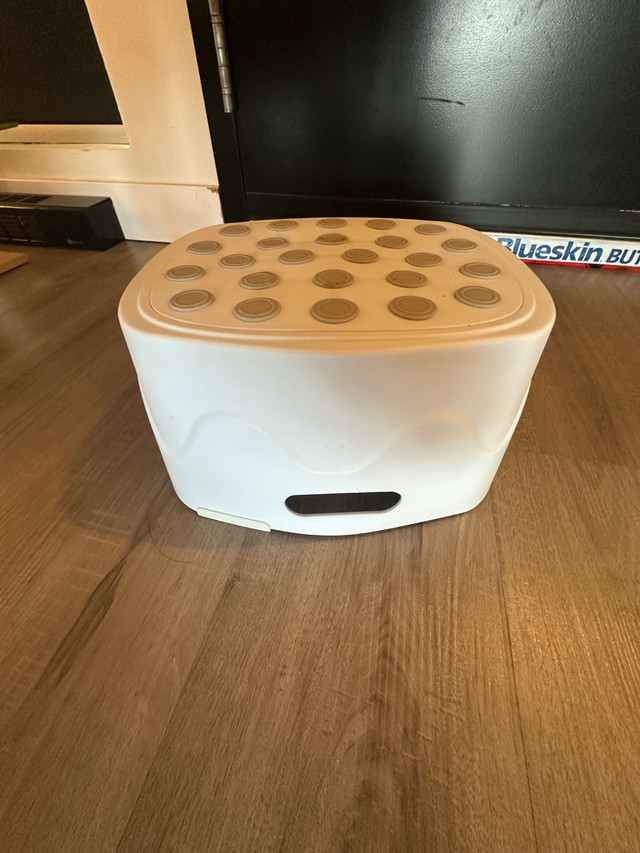 Step stool in Bathing & Changing in Winnipeg
