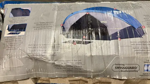 Camping Tent Large in Fishing, Camping & Outdoors in Mississauga / Peel Region - Image 3