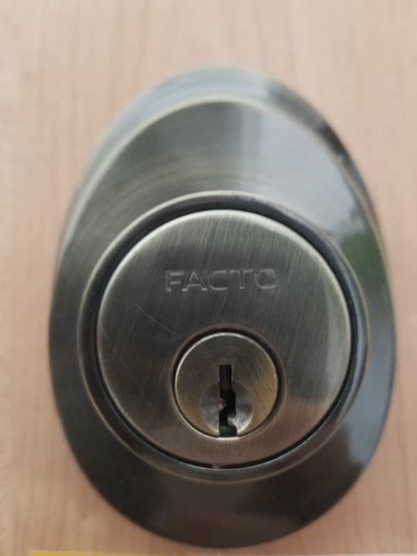 Deadbolt locks (no key) in Other in Ottawa