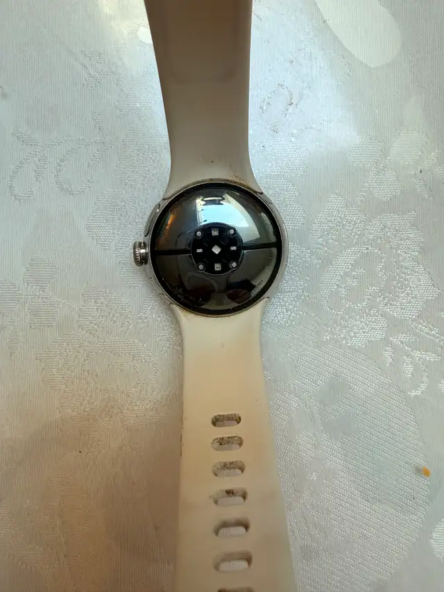 Pixel 2 watch in Jewellery & Watches in City of Toronto - Image 3