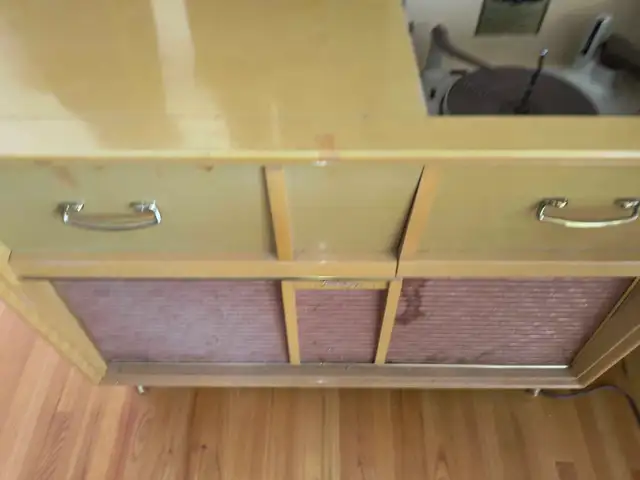 Vintage Stereo System in Arts & Collectibles in Calgary - Image 2