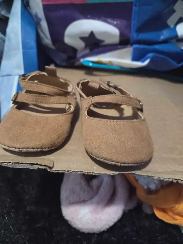 baby shoes in Clothing - 0-3 Months in Chatham-Kent - Image 8