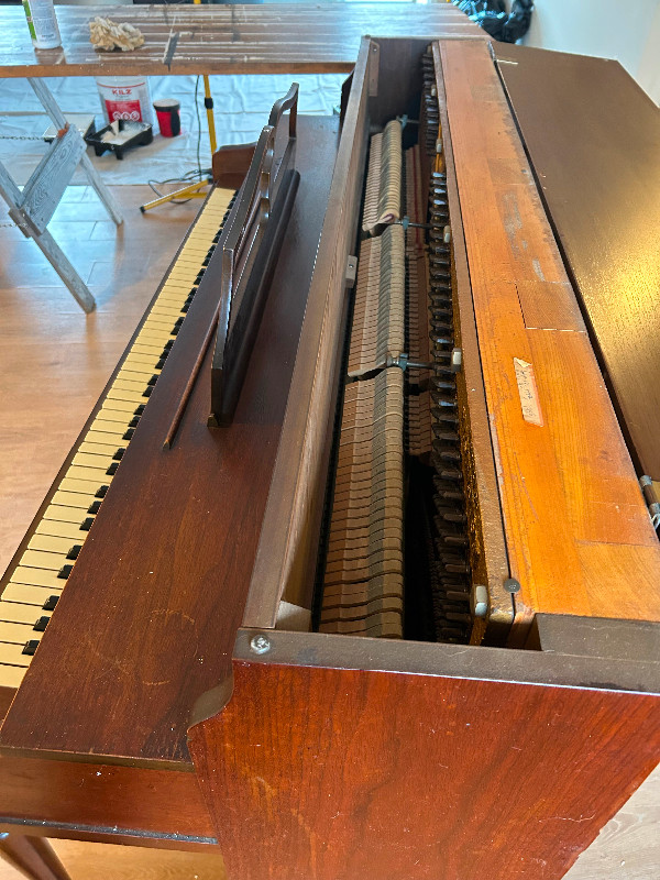 Piano for sale in Pianos & Keyboards in North Bay - Image 3
