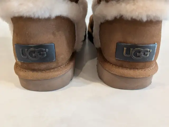 UGG Australia Skylah Sheepskin Boots Vintage Chestnut Size 6 in Women's - Shoes in Markham / York Region - Image 8