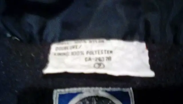 Manteau coupe-vent garçon 7 ans Boys jacket size 7 in Kids & Youth in Laval / North Shore - Image 3