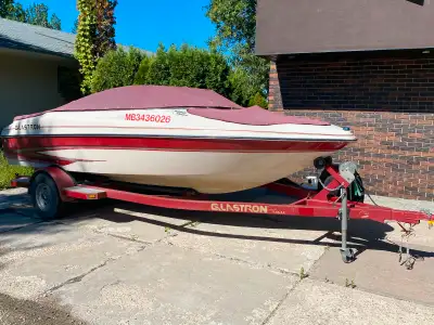 2000 Glastron GX185 for sale $12,500 The 18-foot bowrider is one of the most popular boats. It featu...