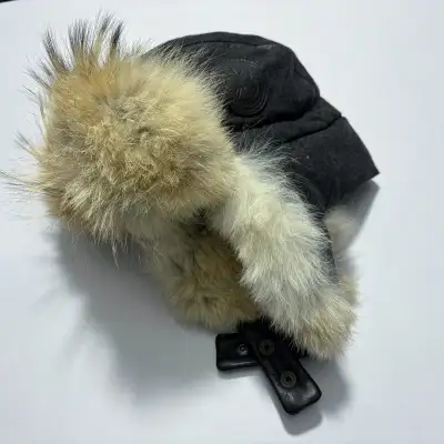 Canada Goose LORO PIANA Pilot Aviator Hat Down Fill Air Canada, View more