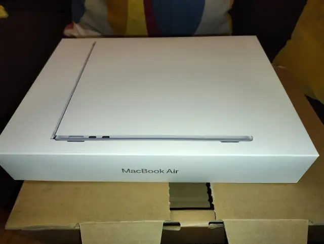 M4 MacBook AIR. NEW Sealed Box. Apple M4 / 16GB RAM / 256GB SSD in Laptops in Ottawa - Image 3