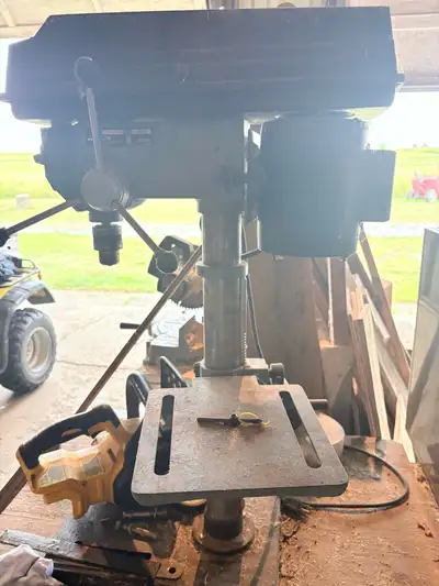 Delta 11‑990C Drill Press –  Good Conditio, View more