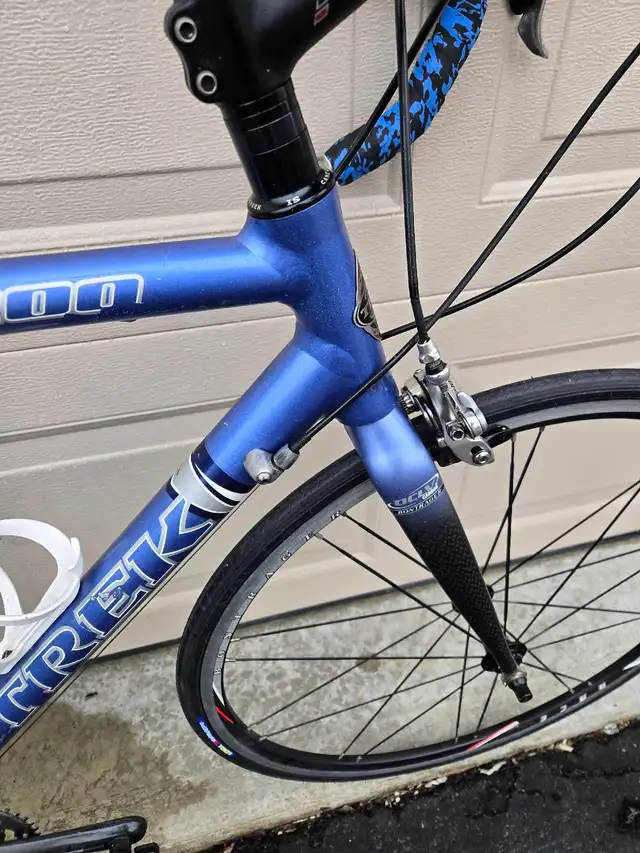 Trek 2200 ZR 9000 road bike  in Road in Barrie - Image 7