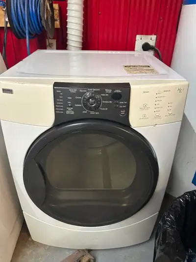 Kenmore Elite He3 dryer for sale. In good condition and functions fine. $250 obo