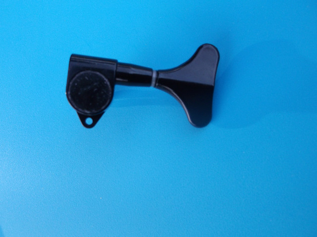 Bass Guitar Inline Sealed Tuning Peg Machine Head Black in Guitars in Saskatoon - Image 2