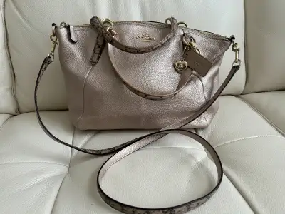 Coach New York Beige/Pink Medium Bag Crossbody, View more