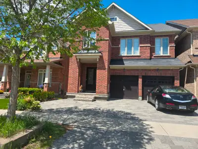 Studio Apartment in Richmond Hill