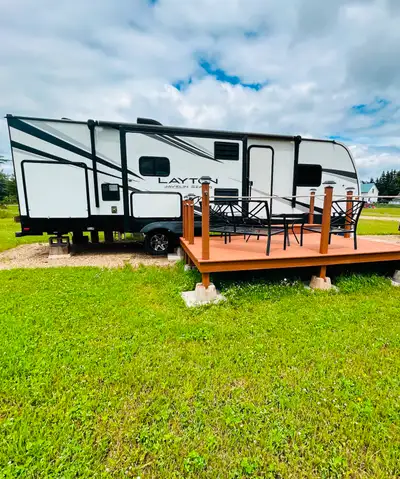 27 foot travel trailer for rent in a campground. Renting monthly only. 1,200 per month, all inclusiv...