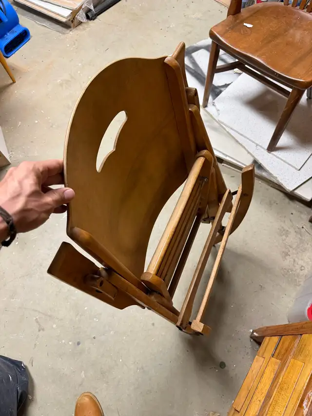 Wooden Folding Rocking Chair in Chairs & Recliners in Ottawa - Image 3