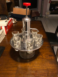 DECANTER WITH SHOT GLASSES AND SERVING TRAY