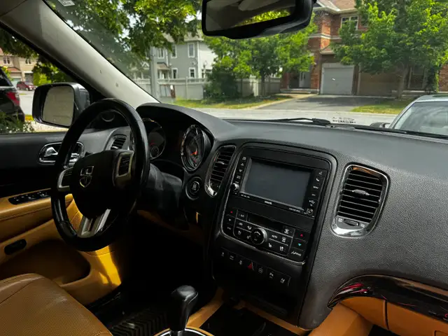 2011 Dodge Durango Citadel HEMI AWD – Loaded | Priced to Sell62854389310978124