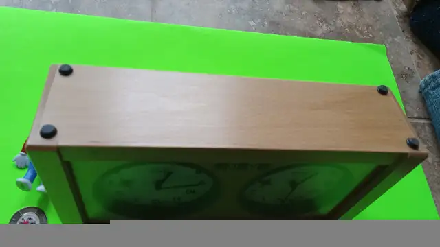 Vintage RUHLA GARDE Wooden Chess Clock (Made In Germany) in Toys & Games in St. Catharines - Image 7