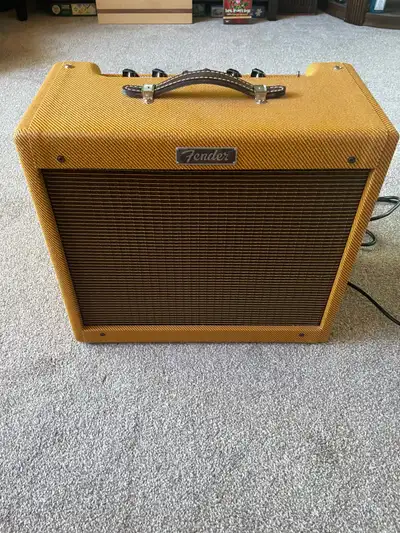 Fender Blues Jr (tweed) reduced price, View more