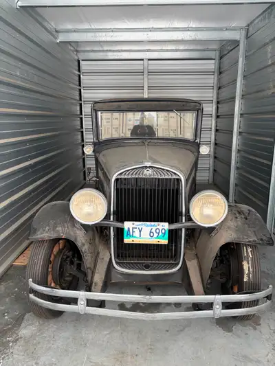 Super 6 Dark blue with black 2 door Manual Wooden spokes new tires Unsure if it runs