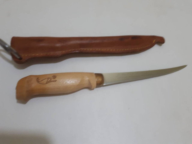 Rapala J Marttiini Finland Filet Knife In Leather Sheath dans Pêche, camping et plein Air  à Ville de Montréal
