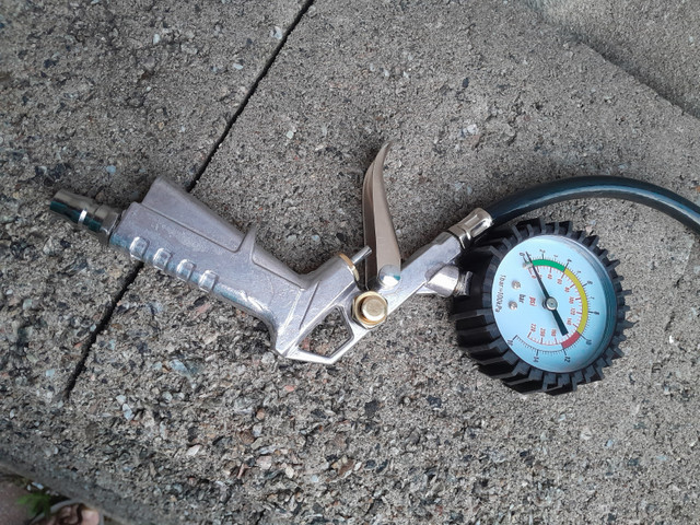 Pistolet de gonflage dans Autres pièces et accessoires  à Ville de Montréal