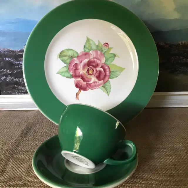 Vintage 40s Syracuse China Drake Hotel Camellia Cup Saucer Plate in Kitchen & Dining Wares in Ottawa - Image 3