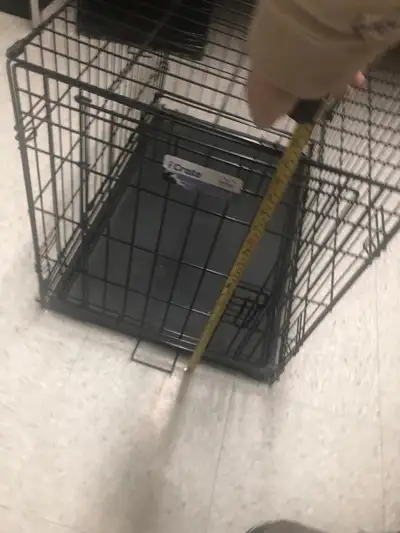 large pet crate. Collapsible removable bottom tray 30"x19"x21"
