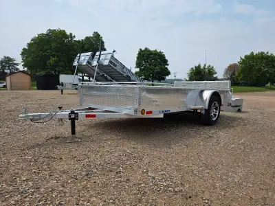 6×12 Aluminum Bearco Utility trailer In stock and ready to be picked up Trailer Specs: - Axle 3500×1...