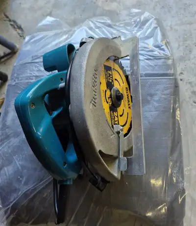 Makita corded 7-1/4" circular saw , View more