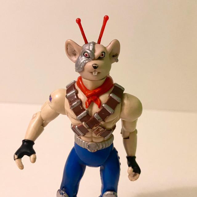 Vintage 90s Biker Mice From Mars Vinnie Galoob 5” Tall Figure in Toys & Games in City of Toronto - Image 2