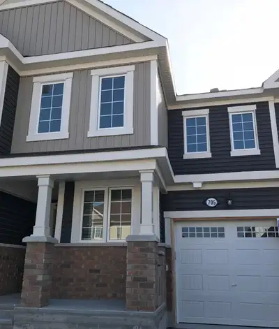 Title: Unfurnished townhouse: 3 Bedroom + 1 home office; 2.5 Bath, located in Barrhaven, Half Moon B...