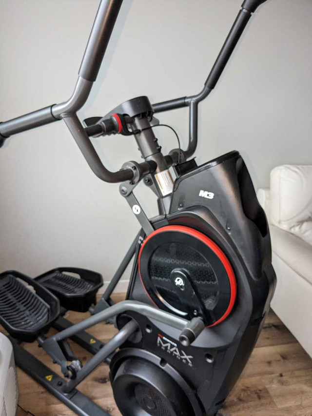 Bow flex Max Trainer M3 in Exercise Equipment in Kelowna - Image 2