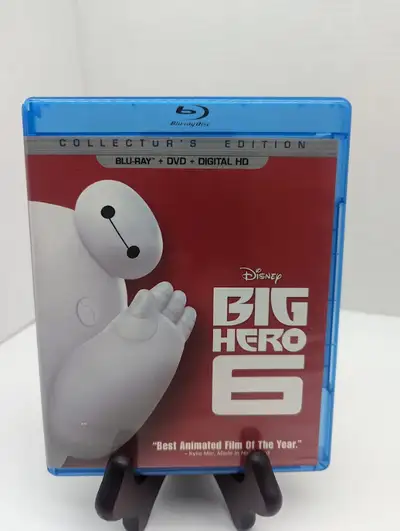 A special bond develops between plus-sized inflatable robot Baymax and prodigy Hiro Hamada, who toge...