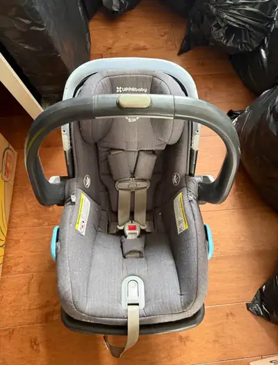 UPPABABY car seat with base, View more