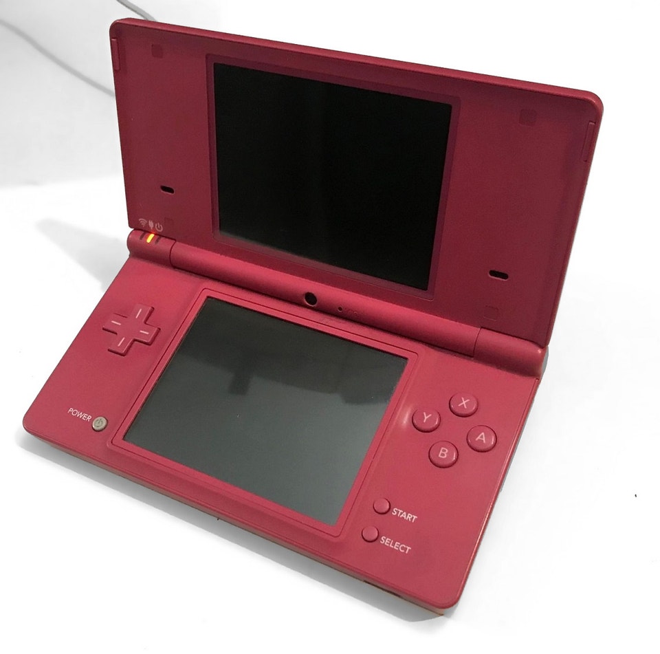Nintendo DSi system with all titles | Older Generation | St. Catharines ...
