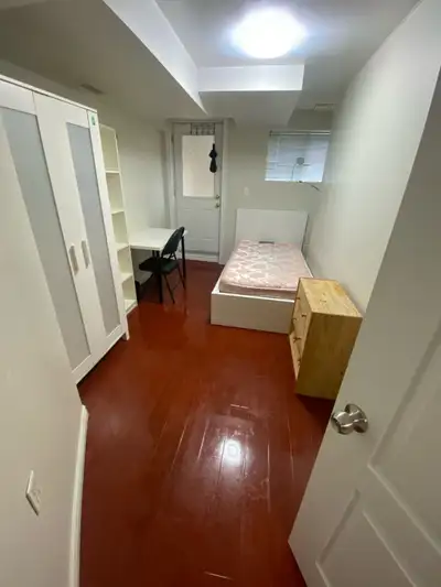Room Rental 1 room available from September 1 At York University Village, less than 5 minute walking...