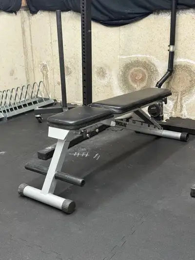 Adjustable Exercise bench , Voir plus