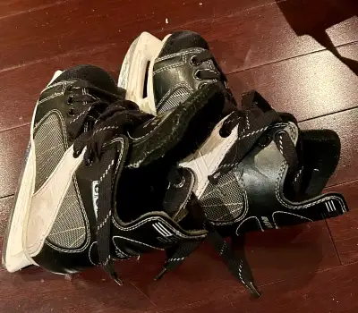 Kids CCM Intruder 55 hockey skates (size 13-13.5 skate size), View more